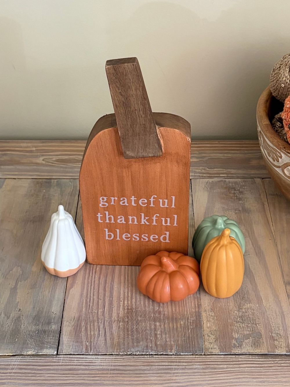 Mud Pie Wooden Pumpkin Table Decor - 'grateful thankful blessed' 🍂